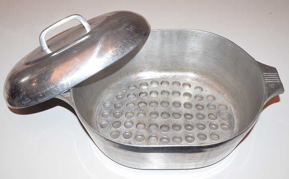 Vintage Wagner Ware Magnalite 8 Qt Cast Aluminum Oval Roasting Pan with Lid