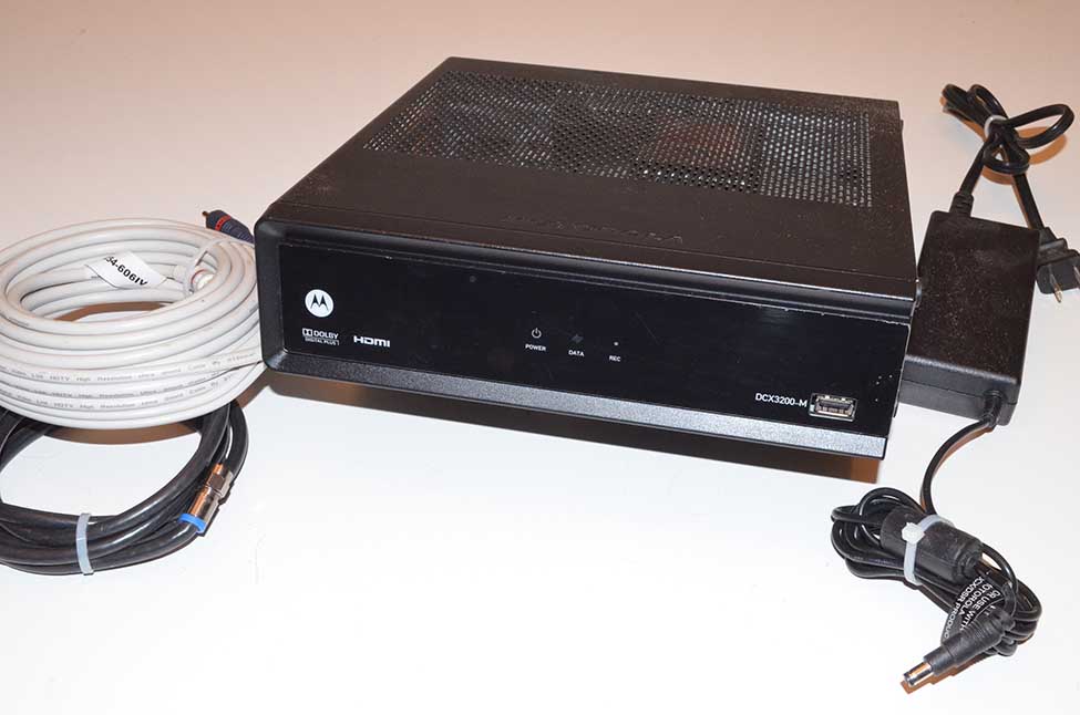 Motorola DCX3200M HDTV Cable Box HDMI Reciever w/ Power Supply